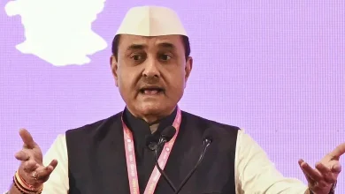 એનસીપીના નેતા પ્રફુલ પટેલ, જેઓ મહારાષ્ટ્રની રાજનીતિ અને ચૂંટણીમાં પૈસાના ઉપયોગ વિશે વાત કરી રહ્યા છે.