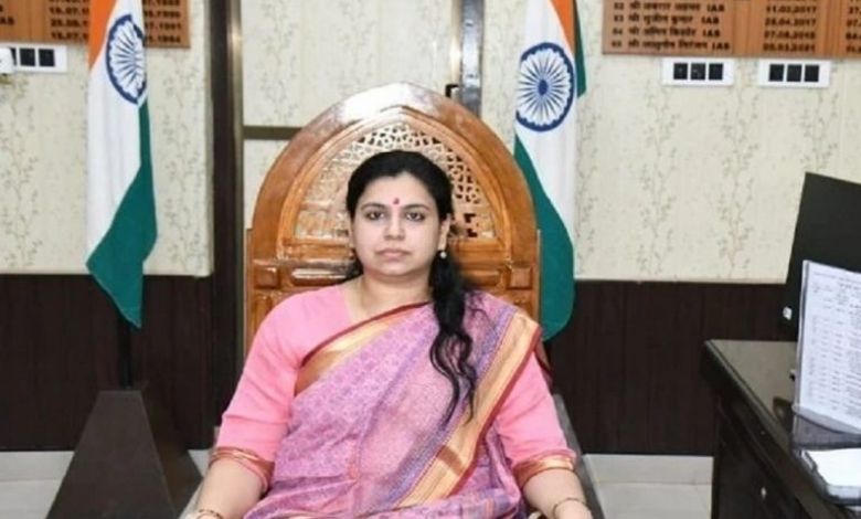 પૂર્વ IAS દિવ્યા મિત્તલની પોસ્ટથી ખળભળાટ: 29 સપ્ટેમ્બરે ખુલશે રાજીનામા પાછળનું અસલી રહસ્ય!