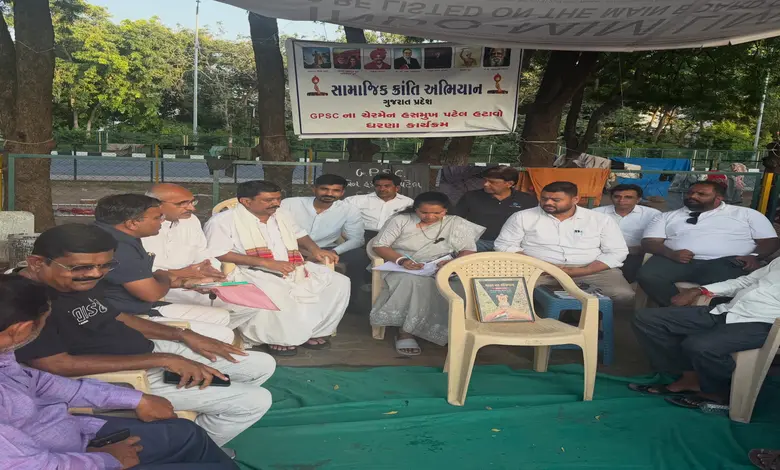 GPSC ચેરમેન હસમુખ પટેલના રાજીનામાંની માંગ સાથેના આંદોલનને ગેનીબેન ઠાકોર, ઠાકરશી રબારીએ કર્યું સમર્થન
