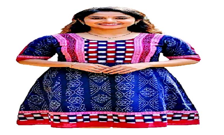 ફેશન પ્લસઃ ચોમાસામાં પરંપરા ને આધુનિકતાનો સંગમ બનીને પાછો આવ્યો છે હૅન્ડલૂમનો જલવો