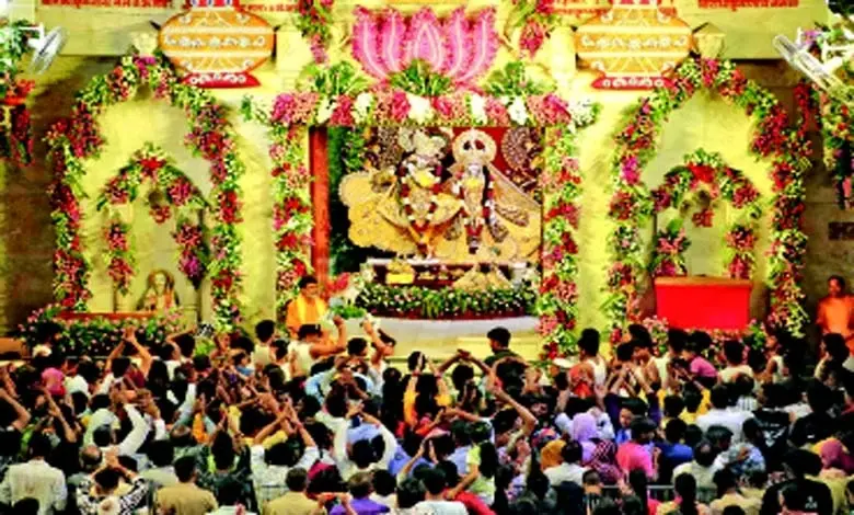 વિશેષઃ મથુરા કાન્હાની ભક્તિ ને ભાવનાનો મહાસંગમ...