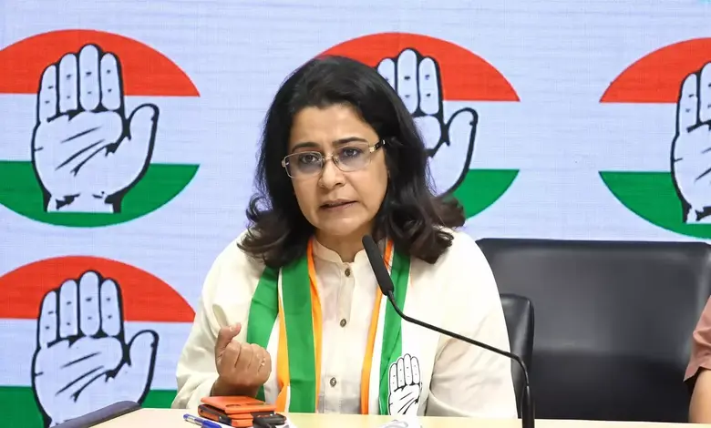 AAP ને દિલ્હીમાં મોટો રાજકીય ફટકો, મુખ્ય પ્રવક્તા પ્રિયંકા કક્કડે ‘આપ’ છોડી કોંગ્રેસનો હાથ થામ્યો