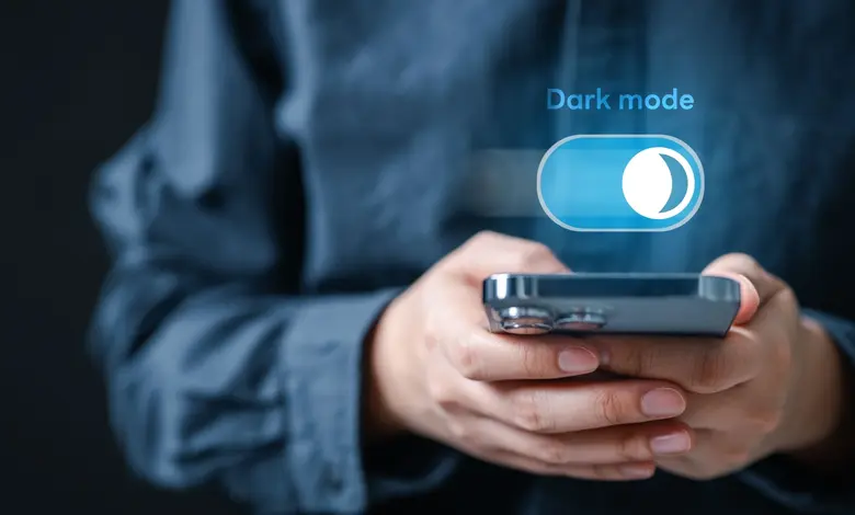 Dark Mode 24x7: ફોનમાં 24 કલાક ડાર્ક મોડ રાખવો આંખો માટે ફાયદાકારક કે નુકસાનકારક? જાણો એક્સપર્ટ્સ શું કહે છે...