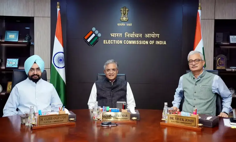 SIR પ્રક્રિયા વિવાદ: ચૂંટણી પંચે વિપક્ષના તમામ આક્ષેપો ફગાવ્યા, કર્યાં નવા ખુલાસા