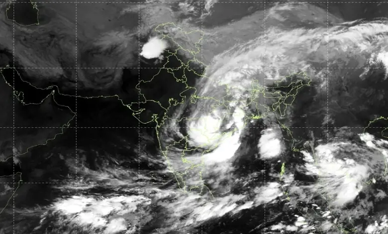 દેશના 15 રાજ્યમાં ભારે વરસાદનું એલર્ટ, જાણો ગુજરાતમાં કેવું રહેશે હવામાન
