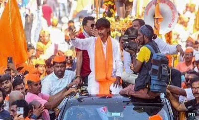મરાઠા અનામત: મનોજ જરાંગે-પાટીલની મુંબઈ તરફ ઐતિહાસિક કૂચ, આઝાદ મેદાનમાં જોવા મળી શકે મહેરામણ