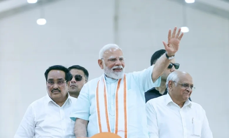 નવસારીમાં પીએમ મોદીના આગમનને લઈને તડામાર તૈયારીઓ શરૂ, સી.આર. પાટીલ અને હર્ષ સંઘવીએ કરી સમીક્ષા