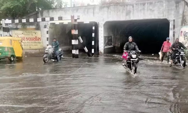 રાજકોટને પાણી...પાણી કરતા મેઘરાજા,