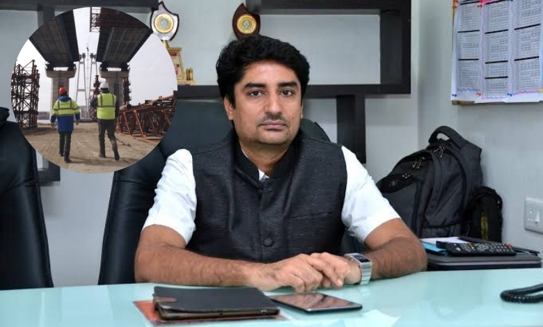 રાજકોટમાં રોડ-બ્રિજ બનાવનાર કોન્ટ્રાક્ટર હવે છુપાઈ નહીં શકે! તખ્તી મારીને લખાશે નામ-નંબર