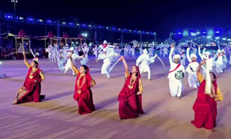 એકસ્ટ્રા અફેરઃ ગુજરાતમાં સરકારી ગરબામાં ફી: ગરીબોને આરાધનાનો અધિકાર નથી?