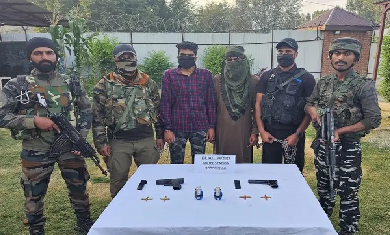 J&K police arrest 2 LeT terrorists in Baramulla, arms and ammunition recovered