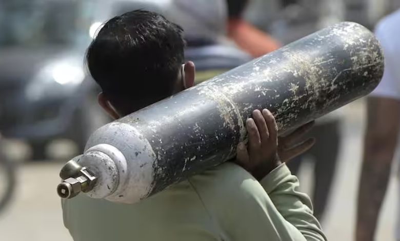 Lucknow hospital oxygen cylinder blast