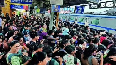 Passengers stranded on Western Railway platform due to track work