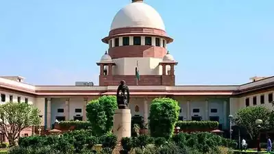Former judges praising a Supreme Court judgment