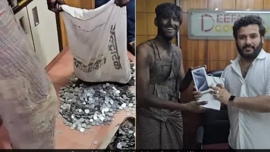 beggar-buys-iphone-15-with-coins