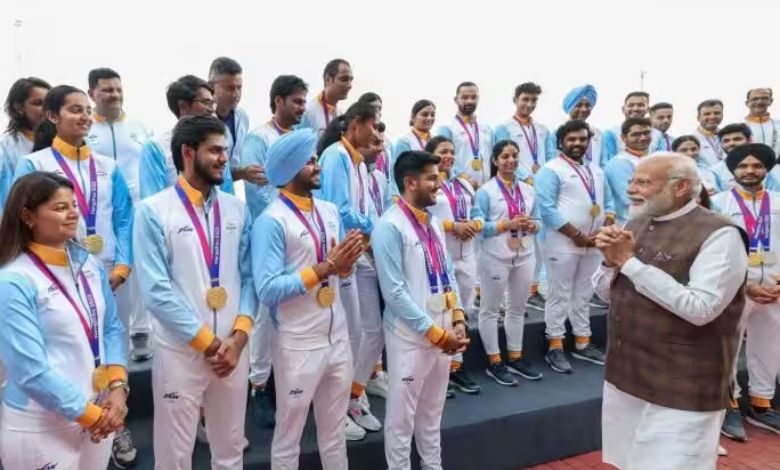 PM Modi met the medal winners