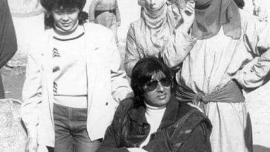 Amitabh Bachchan shared an old photo and fans were reminiscing about the good old days.