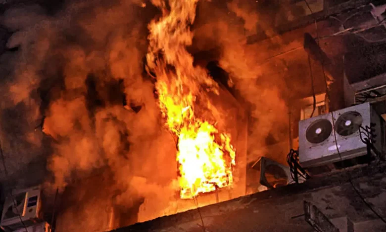 A six-story apartment building in Hyderabad caught fire, killing six people.