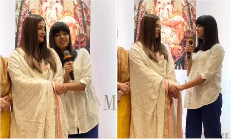 Aaradhya Bachchan praising mother Aishwarya Rai in her first public speech