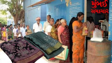 Free saree will be available on ration card