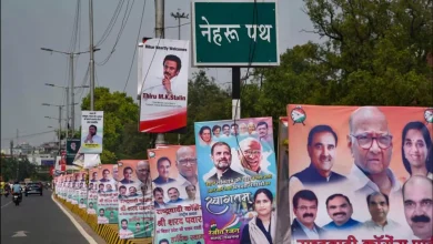 A clash broke out between BJP and Congress workers over putting up posters ahead of the election.