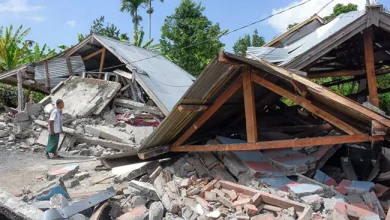 A strong earthquake of magnitude 7 struck Indonesia.