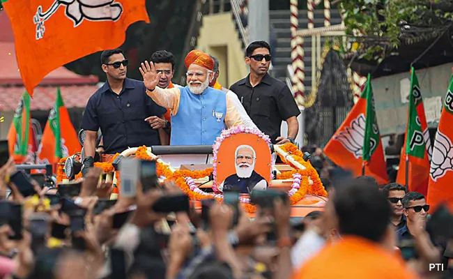 BJP leaders addressing a rally in one of the eight states where they are campaigning