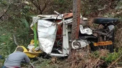 A photo of a wrecked vehicle at the scene of a fatal accident in Himachal Pradesh