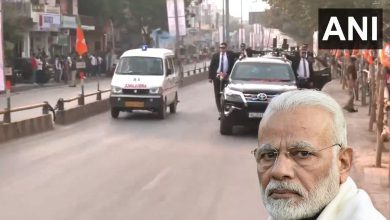 PM Modi suddenly stopped his convoy, know the reason?