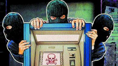 An inter-state gang was caught cheating people by tampering with ATMs