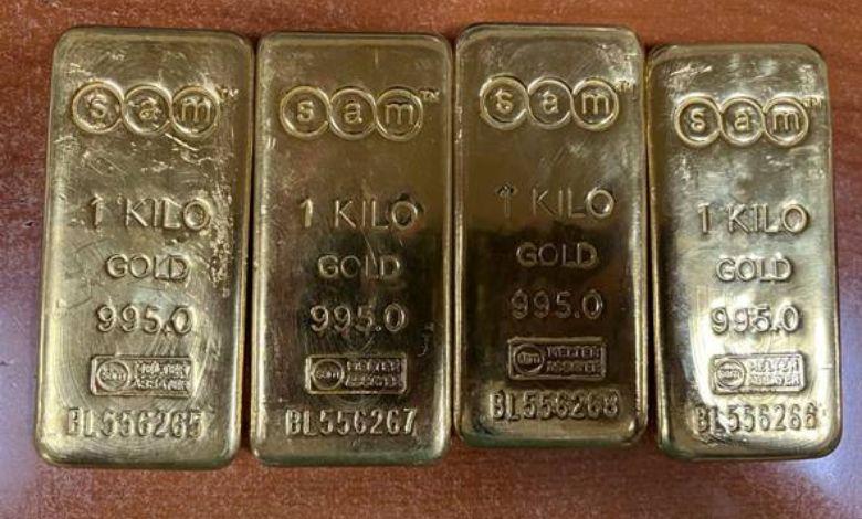At Mumbai Airport Rs. 1.13 Crore Gold Seized: Four Arrested