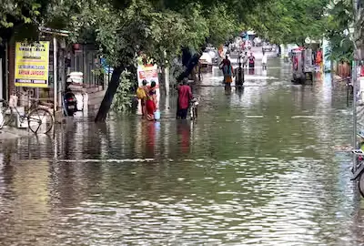 Cyclone Michaung brings heavy rains to Chennai
