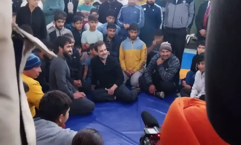 rahul-gandhi-reached-to-meet-wrestlers-in-haryana-bajrang-punia