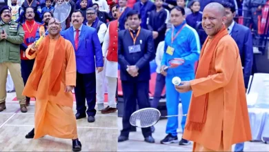 Yogi showcasing surprising badminton skills