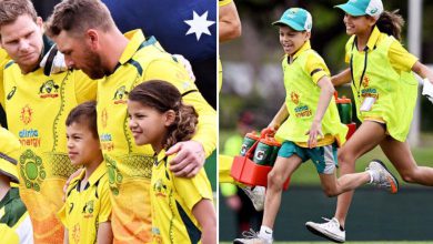 Australian cricketer's kids win hearts in Sydney's commentary box!