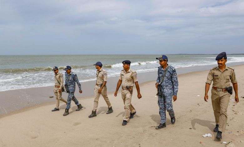 Intensive checking at Mandvi beach after Vadodara disaster ​