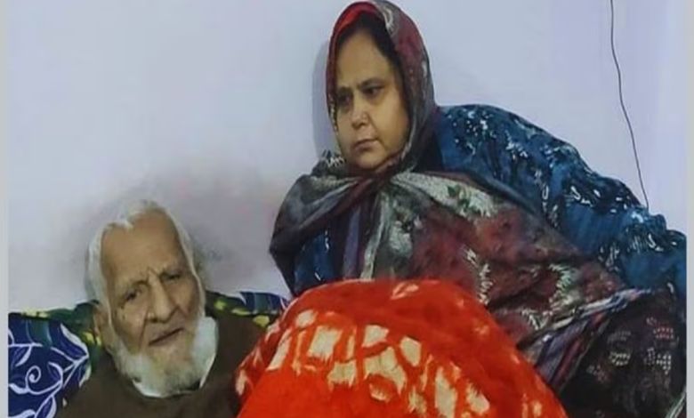 103-year-old groom brings 49-year-old bride to Bhopal