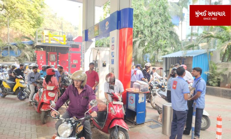 A big step by the government after the truck strike, a meeting of transporters has been called, heavy crowding at petrol pumps...