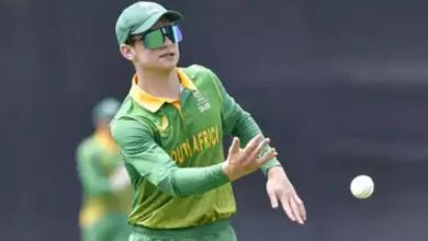 Why did South Africa withdraw the captaincy of the World Cup player?