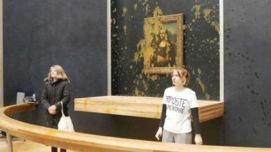 Uproar at Paris museum, women throw soup on Mona Lisa painting