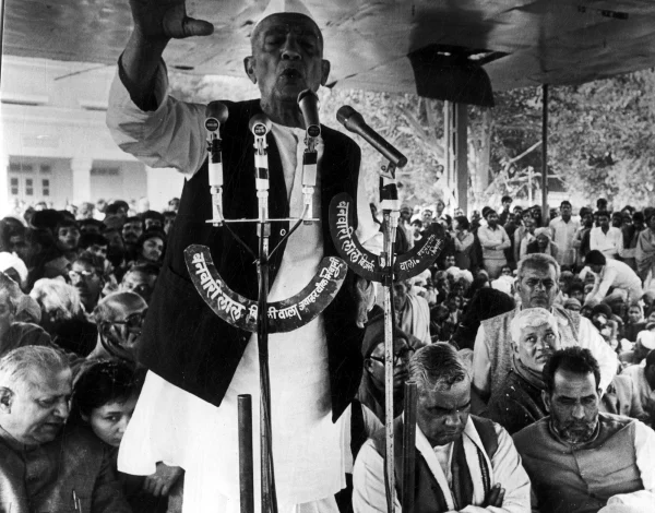 How did Charan Singh Chaudhary become the country's biggest farmer leader? Learn about the journey from studies to politics here