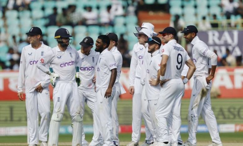Why did England's cricketers leave India after losing the second test?