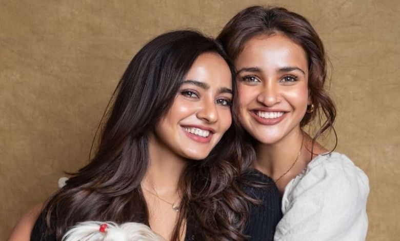 Ayesha and Neha Sharma's killer look pictures viral