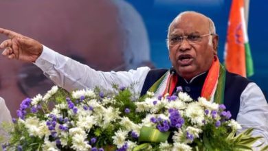 Congress president Kharge compared his own workers to 'dogs', BJP reacted