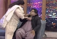 Pakistani Singer Slaps Co-host Asking About Her 'Honeymoon' on Live Show, Video Goes Viral