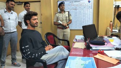 'Commando' fame actor stopped by Mumbai Railway Police or something else?