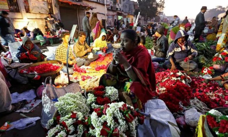Valentine Day: This month of love leaves even the pockets of rose merchants smelling