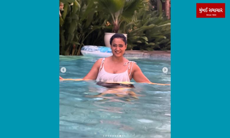 The 43-year-old actress was seen having fun in the pool, the heartbeat of fans increased...