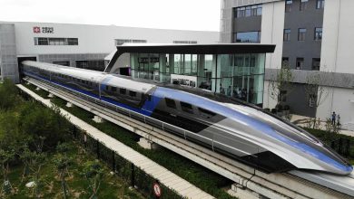 China's high-speed maglev train sets a new record