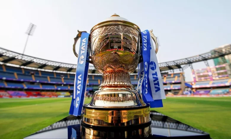 Who is the favorite for the IPL title?